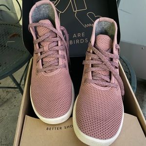 Allbirds shoes nice color gently used